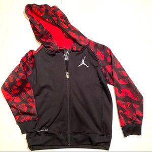 Boy’s Jordan Zip-up Sweatshirt Size 6